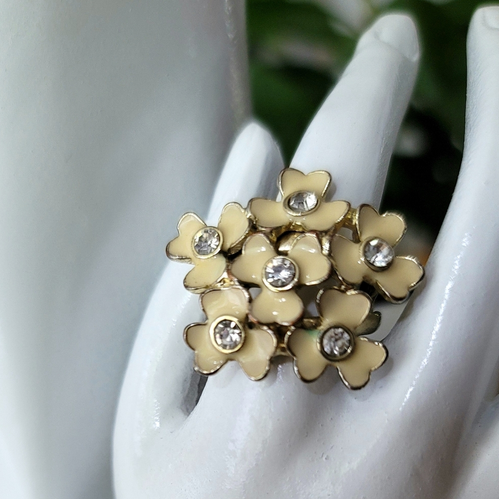 Vintage Gold Color Daisy Cluster Ring Size 7